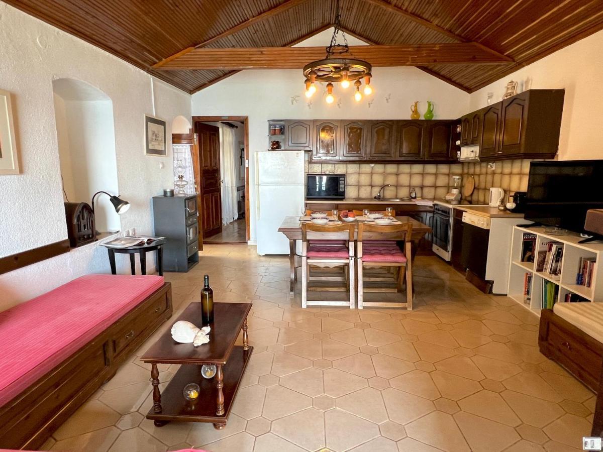 Appartamento The House By The Sea Metamorfosi  Esterno foto